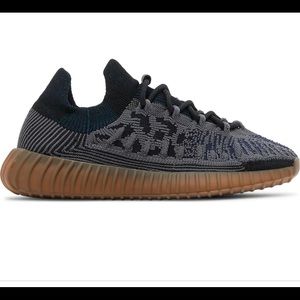 COPY - FIRM ON PRICE New Yeezy 350 V2  Size 11